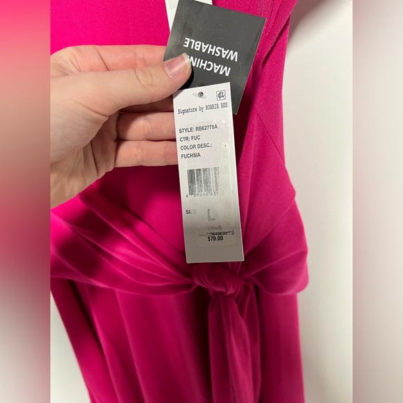 Robbie Bee Short Sleeve High-Low Fit + Flare Dress - Picture 8 of 9